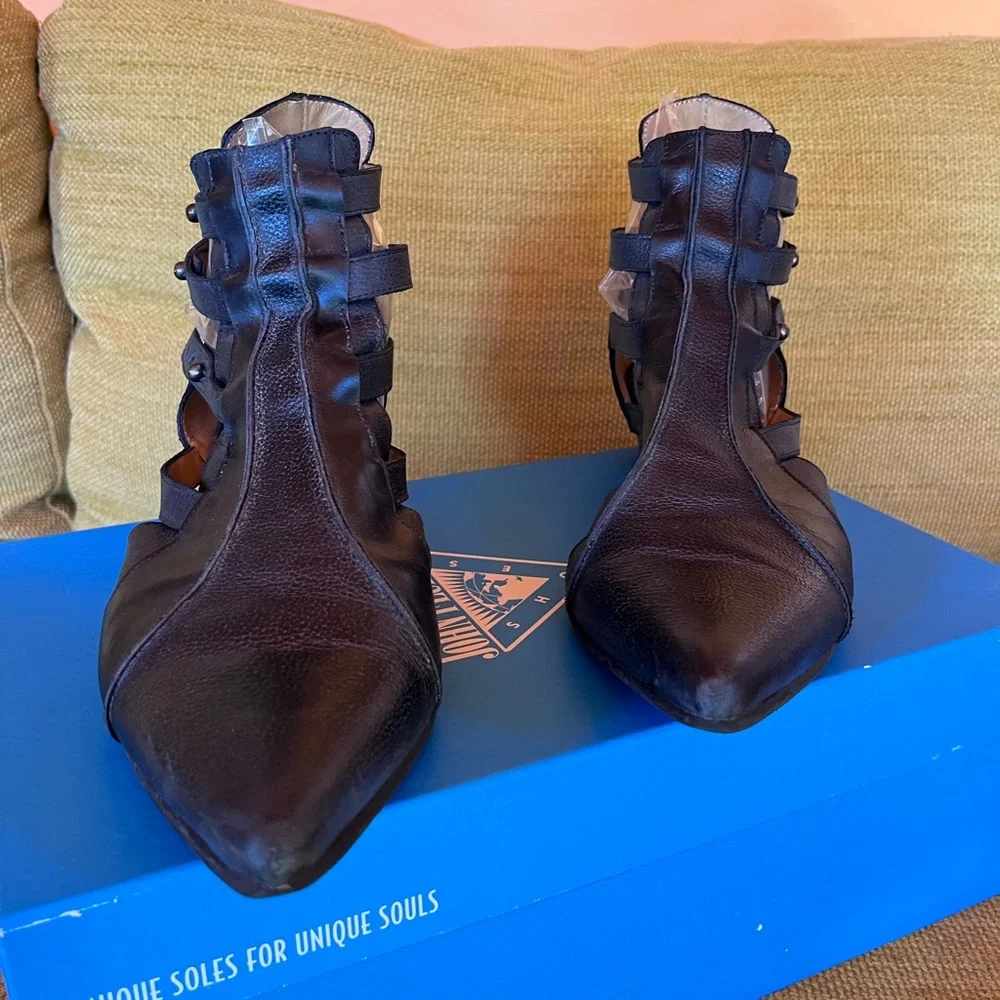 Black Fluevog Bekkie size 10 - Picture 2 of 6